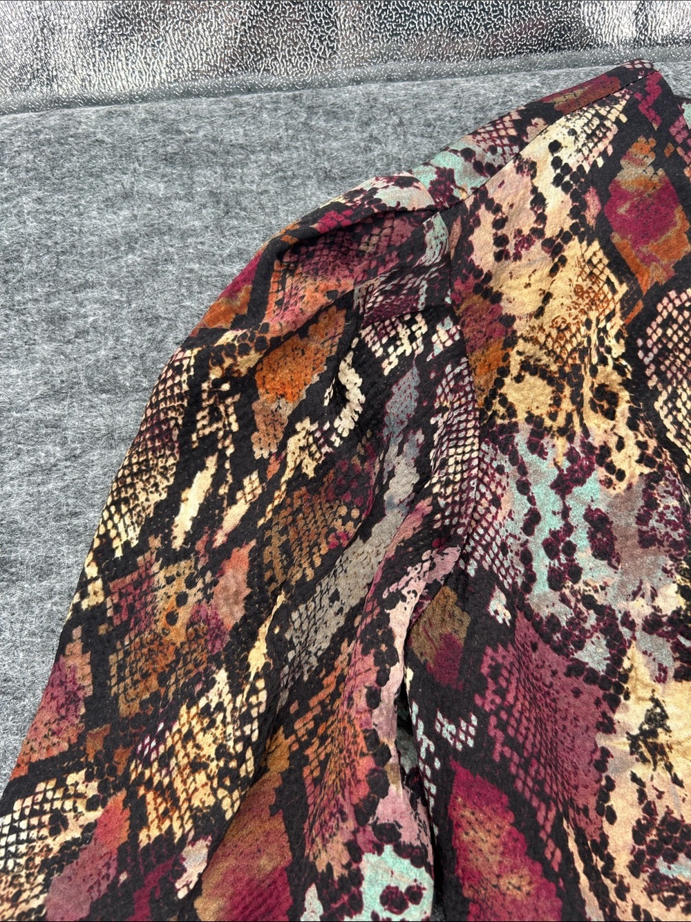 Rebecca Taylor Burgundy Rust Snake-Print Wrap Midi Dress Size 2 - Picture 5 of 15